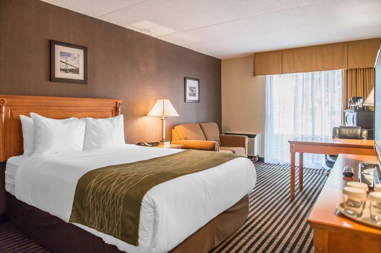Comfort Inn Броквіль Екстер'єр фото