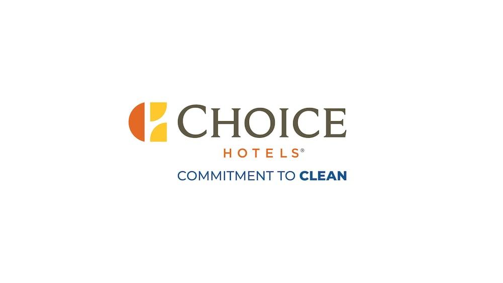 Comfort Inn Броквіль Екстер'єр фото